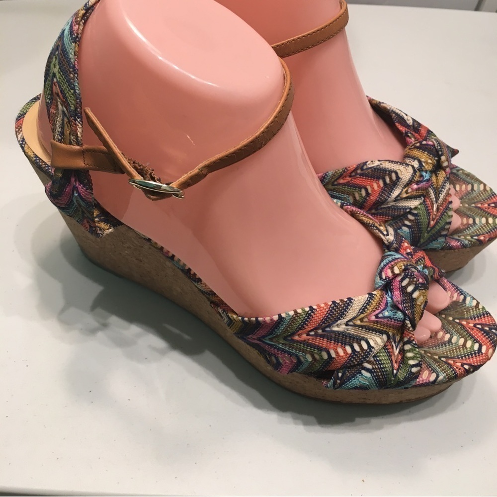 Nine West Wedge Shoes Size 8.5 SB-BE